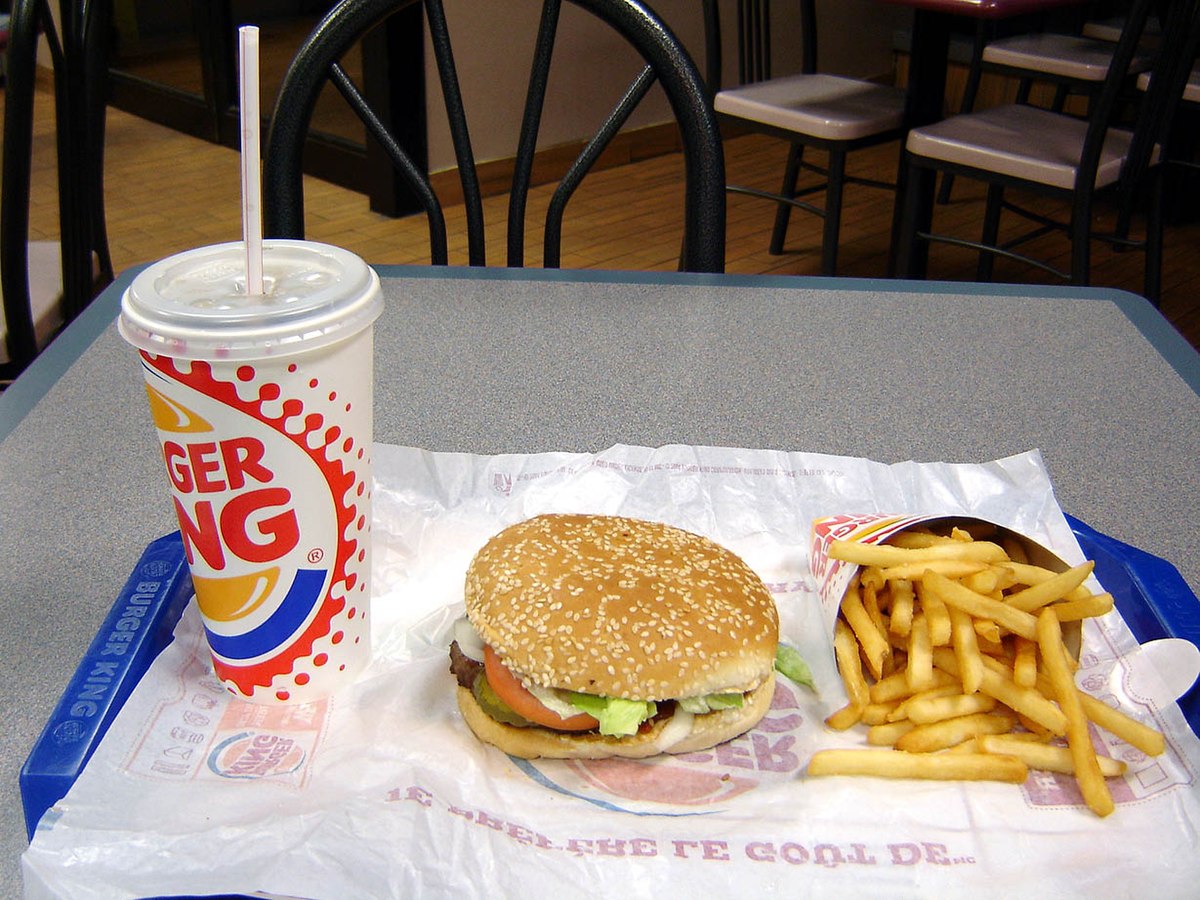 1200px-Burger_King_Whopper_Combo.jpg