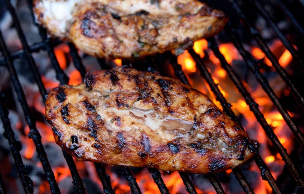 grill-smoked-chicken-breast2_zps2w93hybg.jpg