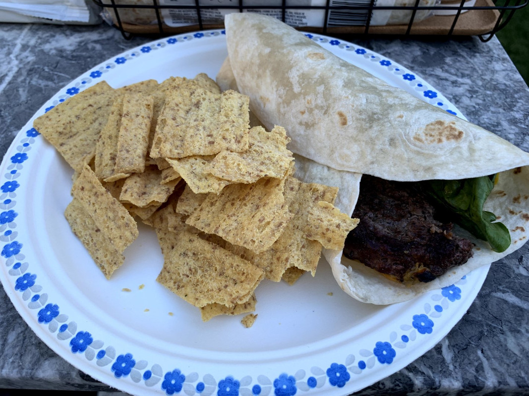 Cheese-burger-wrap-with-sun-chips.jpg