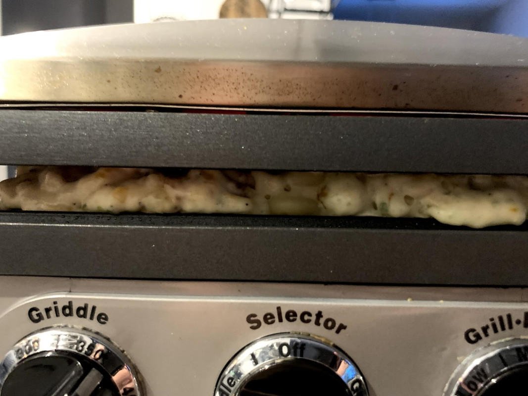 Mac-n-Cheese-Waffles-2.jpg