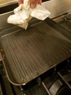 Wipe the grill.jpg