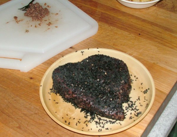 BlackSesameEncrustedTuna3_DSCF0942.jpg
