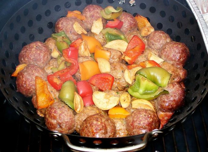 meaty-balls-pulled.jpg meaty-balls-pulled.jpg