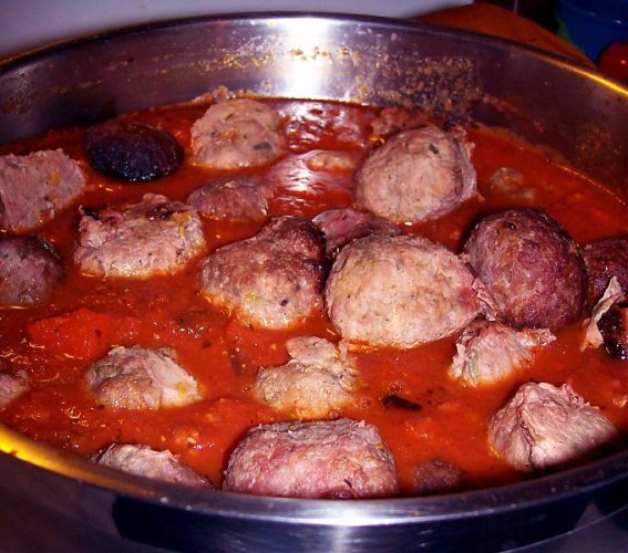 Balls-into-Pot1.jpg