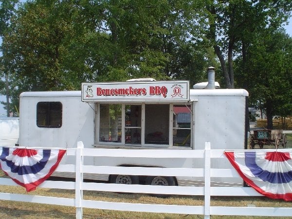 1 outside serving window.jpg