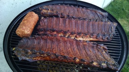 Ribs at 2 hrs flipped fattie on.jpg Ribs at 2 hrs flipped fattie on.jpg
